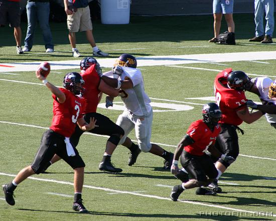 IMG_5104 #1 Garrett Wolfe with the ball