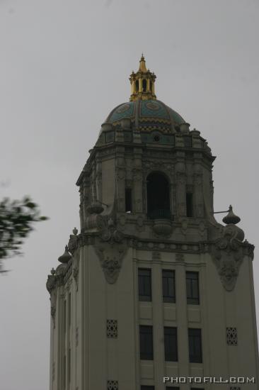 IMG_8607 Gold topped building