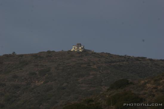 IMG_8995 House on a hill