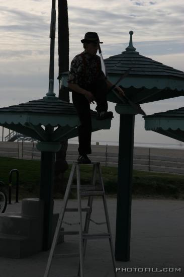 IMG_9570 Venice Beach ladder knife juggler