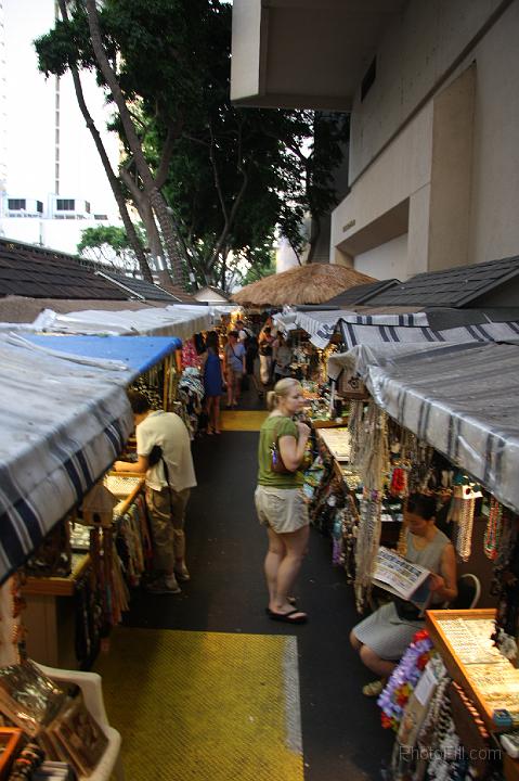 0010-Hawaii2008.jpg - International Market Waikiki