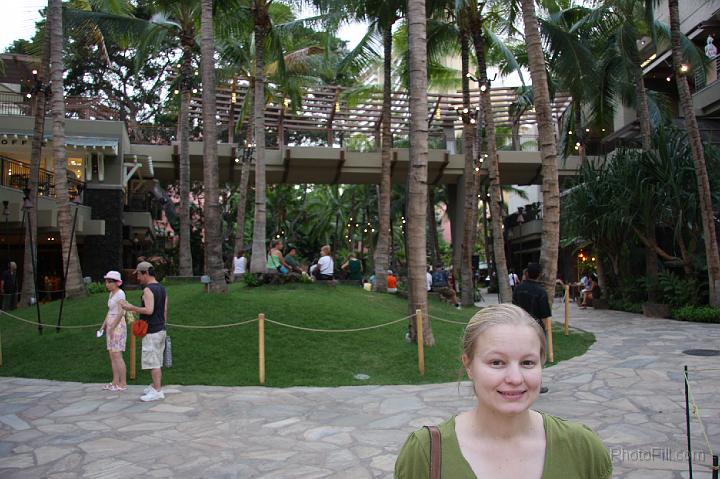 0013-Hawaii2008.jpg - International Market Waikiki