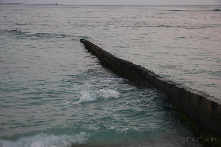 0036-Hawaii2008.jpg - Waikiki Beach