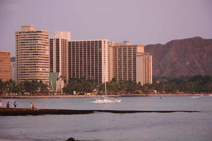 0058-Hawaii2008.jpg - Waikiki Beach