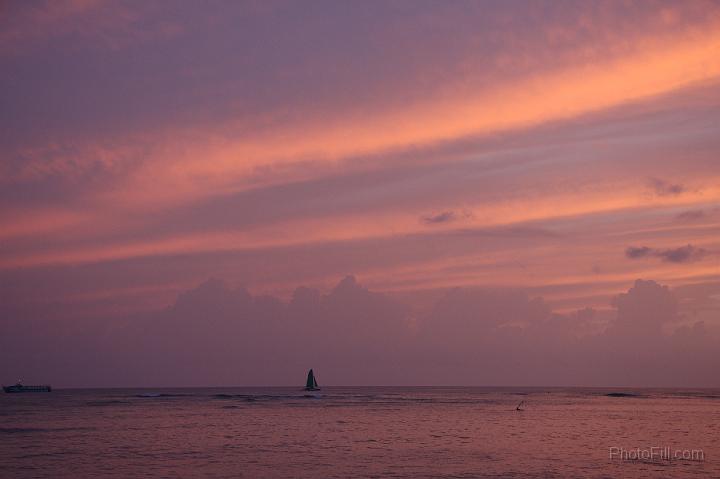 0062-Hawaii2008.jpg - Waikiki Beach