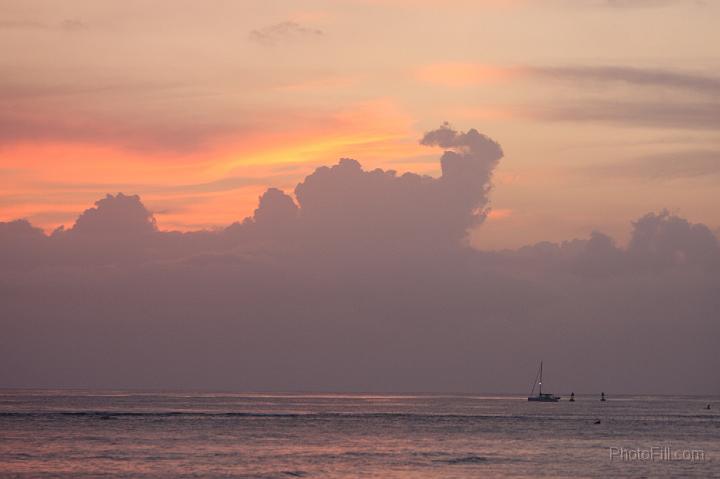 0075-Hawaii2008.jpg - Waikiki Beach