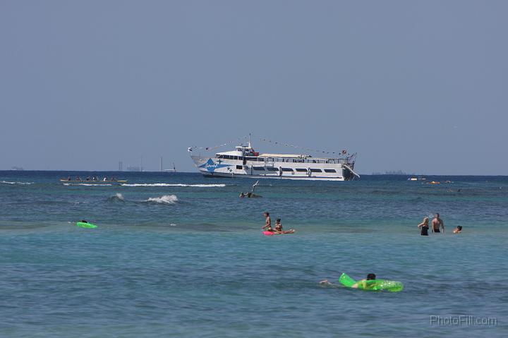 0338-Hawaii2008.jpg - Waikiki Beach