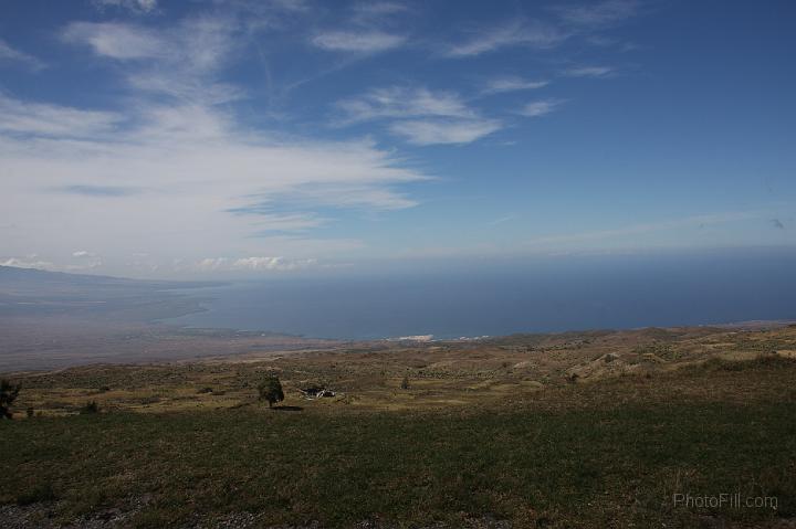 1519-Hawaii2008.jpg - Road from Keokoa Beach