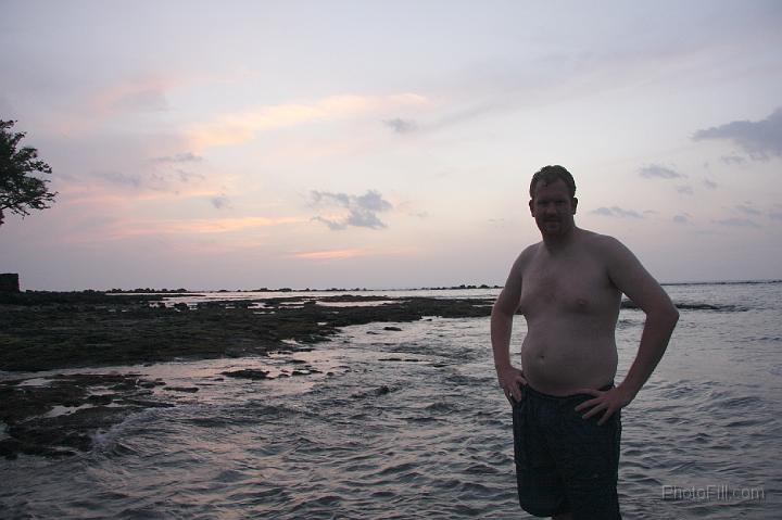 1909-Hawaii2008.jpg - Beach outside our Hotel